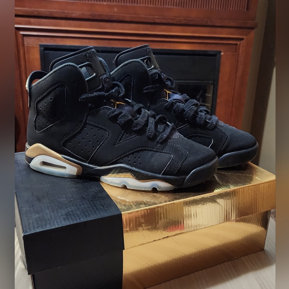 Jordan 6 DMP